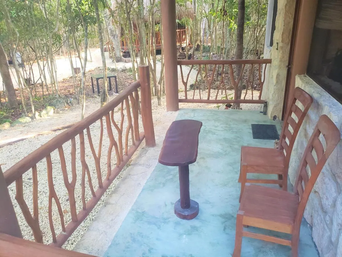 Aldea Maya-Ha Cabañas con cenotes Puerto Morelos Camping