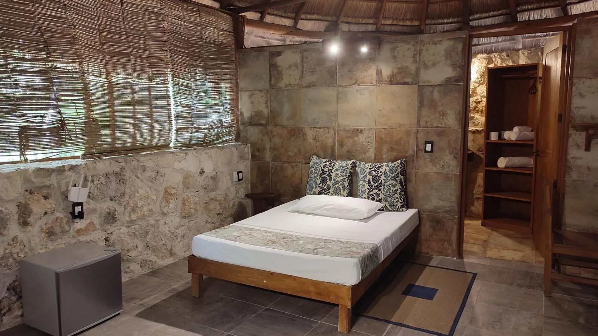 Aldea Maya-Ha Cabañas con cenotes Puerto Morelos